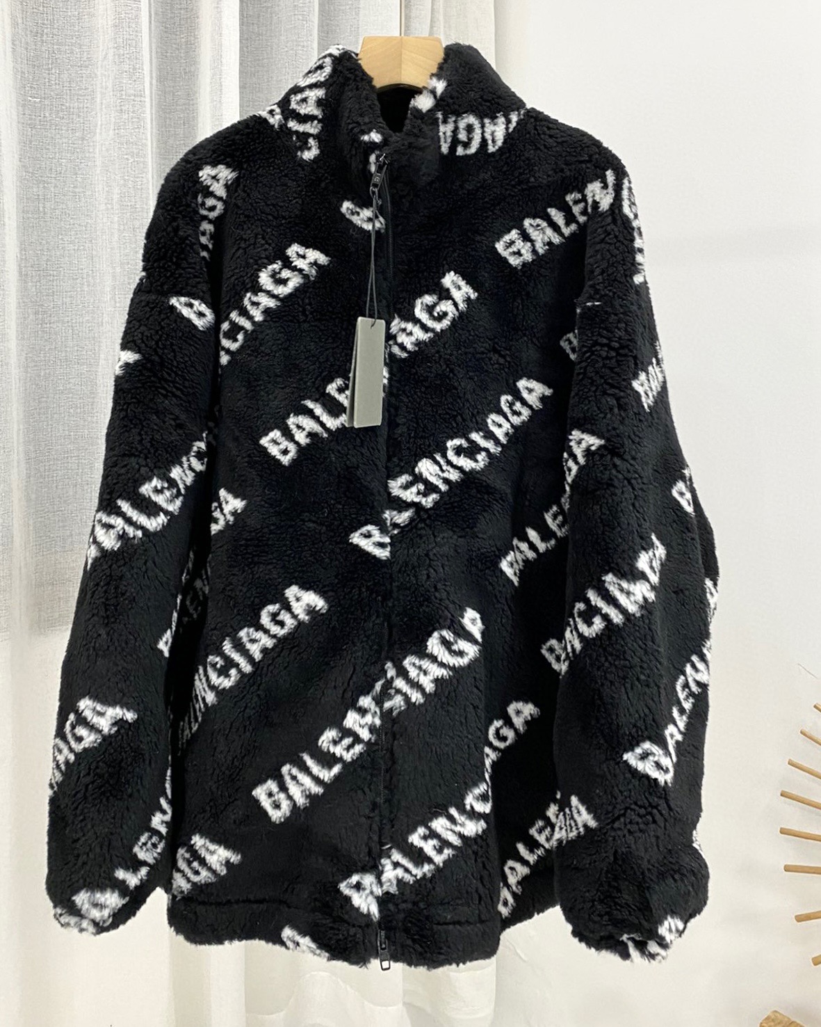 顶级版本跑量 2022秋冬新款巴黎世家 balenciaga 字母满Logo弹幕泰迪皮草大衣外套