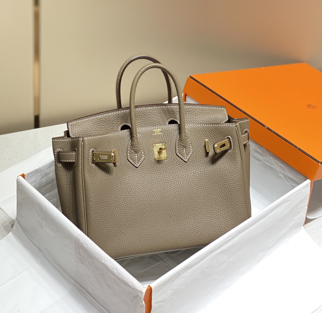 Hermès Luxury Handbag Collection 3