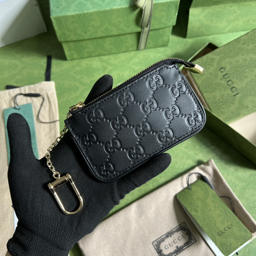 Gucci 配全套 绿盒包装G 家最新零钱包到货 也可作为钱夹使用 是品牌主推的一款实用设计单品