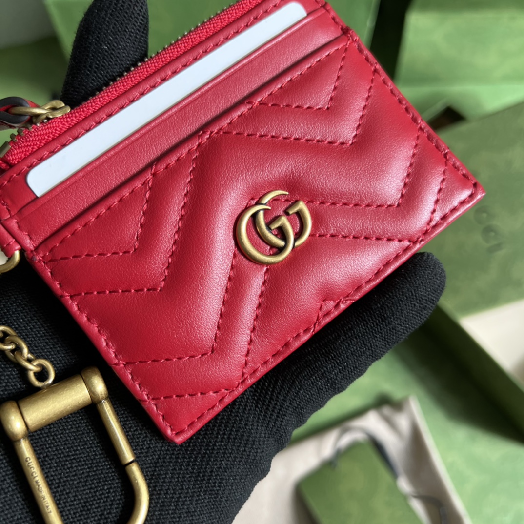 Gucci 配全套 绿色包装令人欲罢不能的零钱包你收了吗 GG Marmont系列