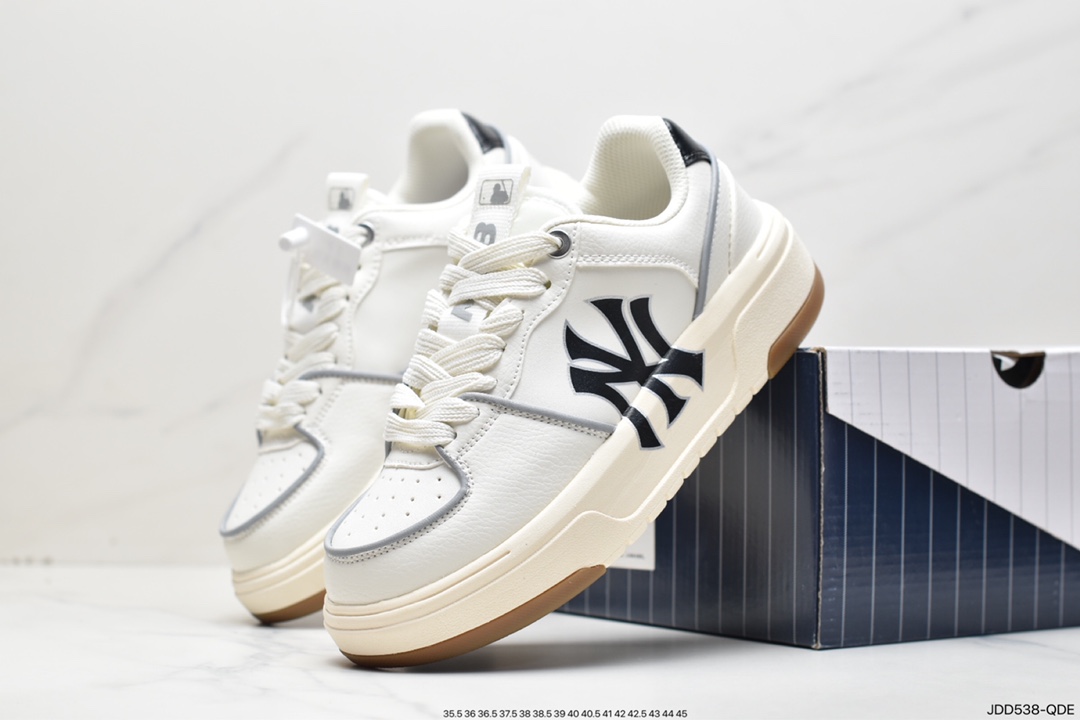 MLB Chunky Liner New York Yankees Senior Shoe Series Low Top