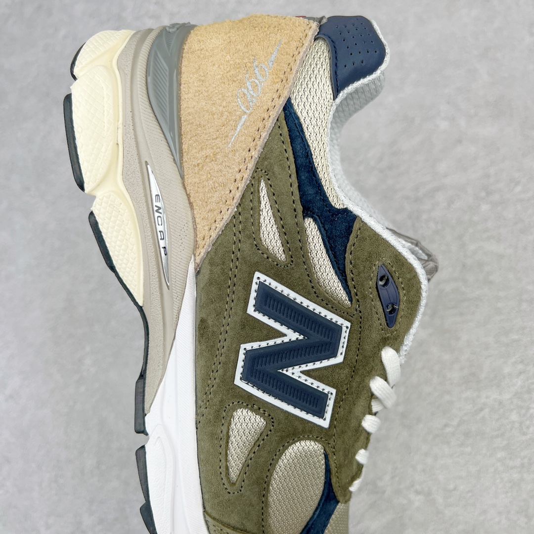 图片[6]-＃K版纯原福利 New Balance M990TO3 新百伦NB990V3 绿棕色 第三代总统复古慢跑鞋 正确3M反光细节 原楦原纸版开发 正确6层组合底模精密开发 搭载全新碳素中底 后跟透明TPU水晶装饰条稳固 沿用了引以为傲的跑鞋手工技艺 采用猪皮绒面并包裹局部透气网面的鞋身设计 菱网鞋舌上刻有New Balance USA 鞋面依旧身着经典的大热之灰 彰显了其高端的品质身份 尺码：36 37 37.5 38 38.5 39 40 40.5 41.5 42 42.5 43 44 45-选品中心