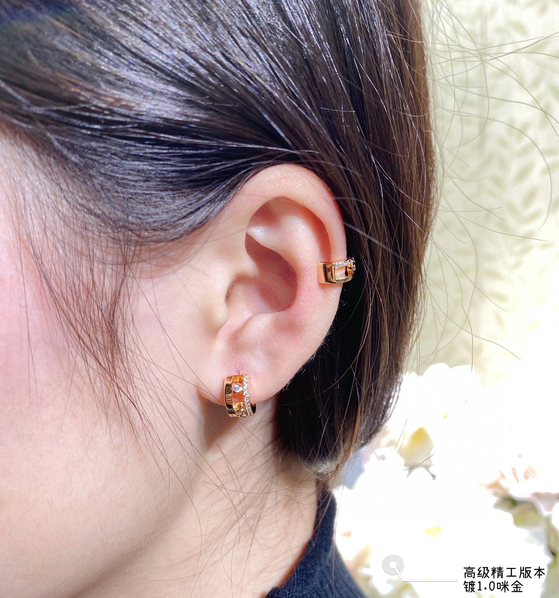 Messika AAAAA
 Jewelry Earring