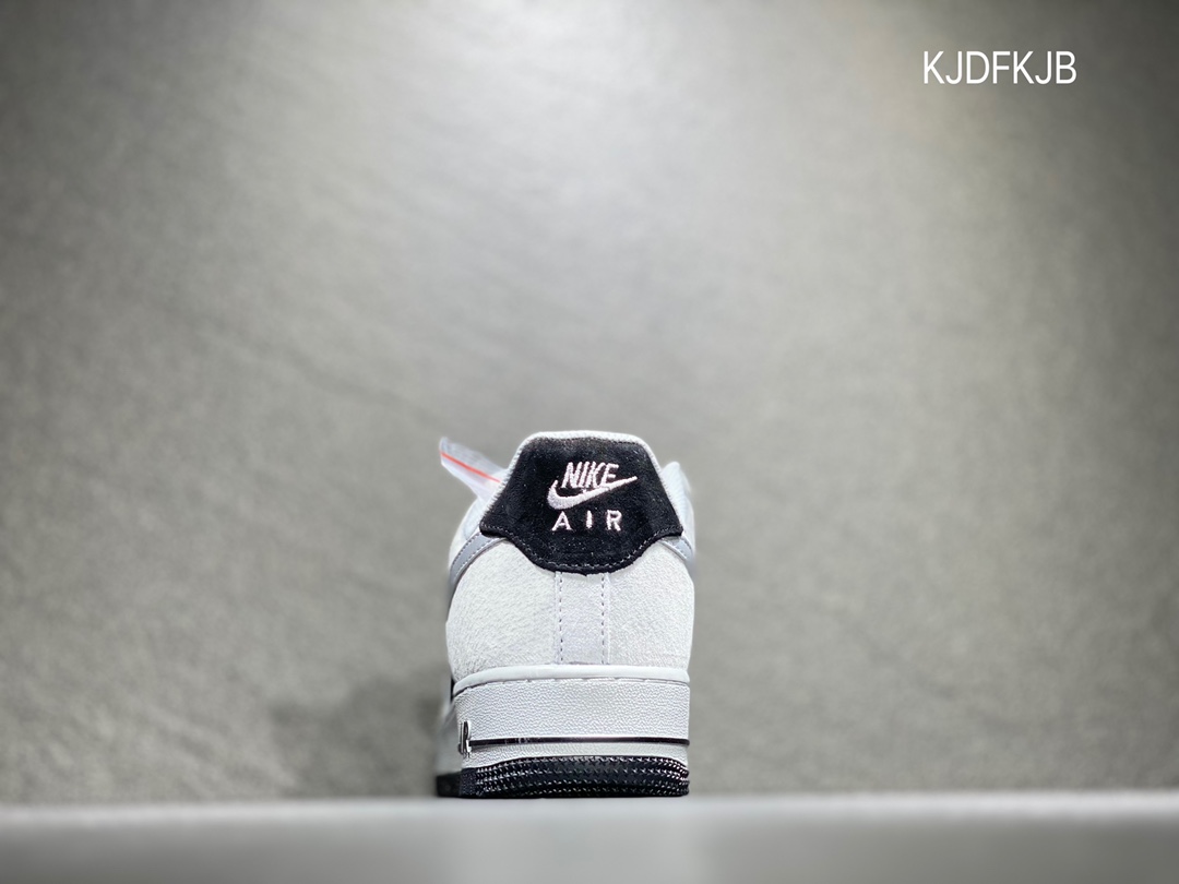 260 Nike Air Force 1 空军一号 DA0068-123