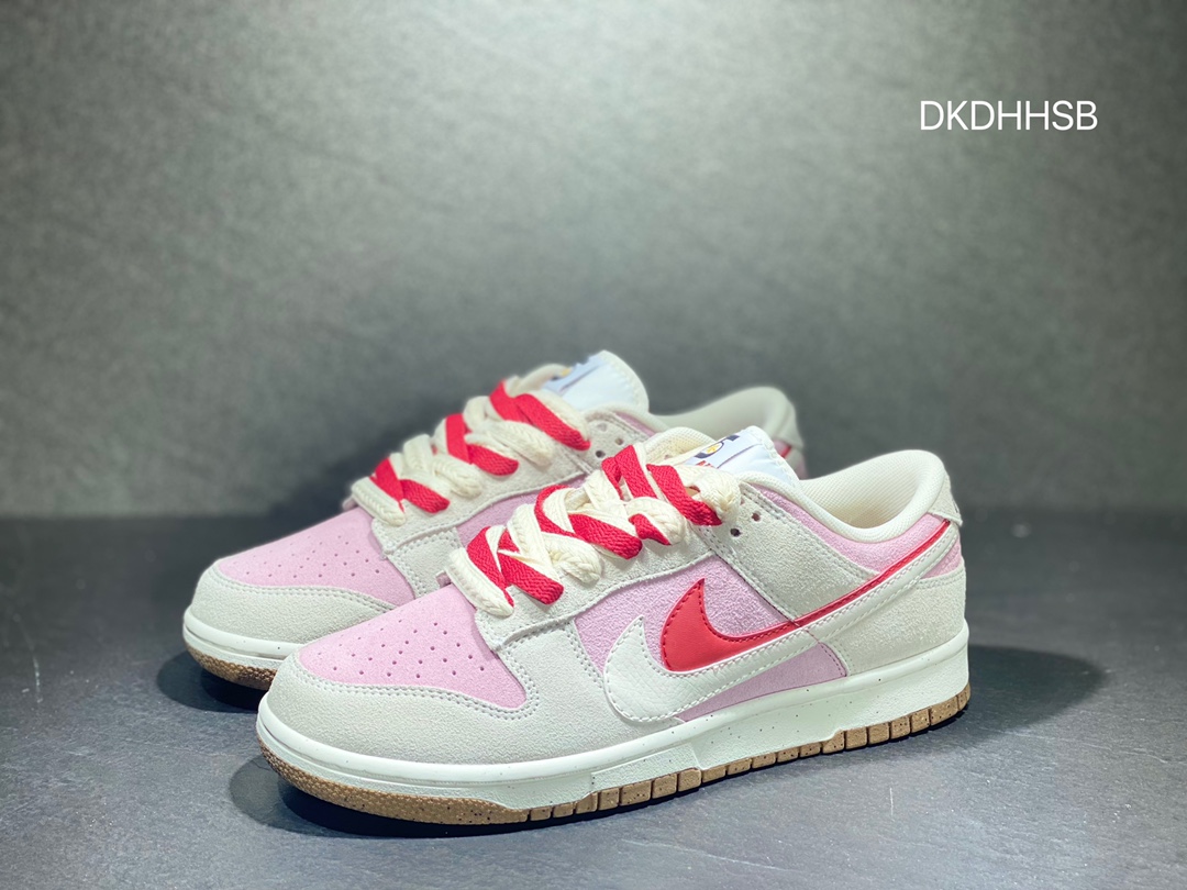 280 Nike SB dunk Low 低帮休闲运动滑板板鞋DO9457-100