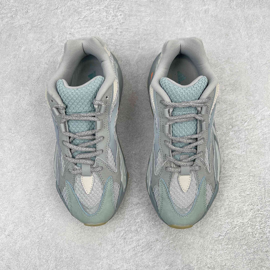 Adidas Yeezy Boost Runner 700