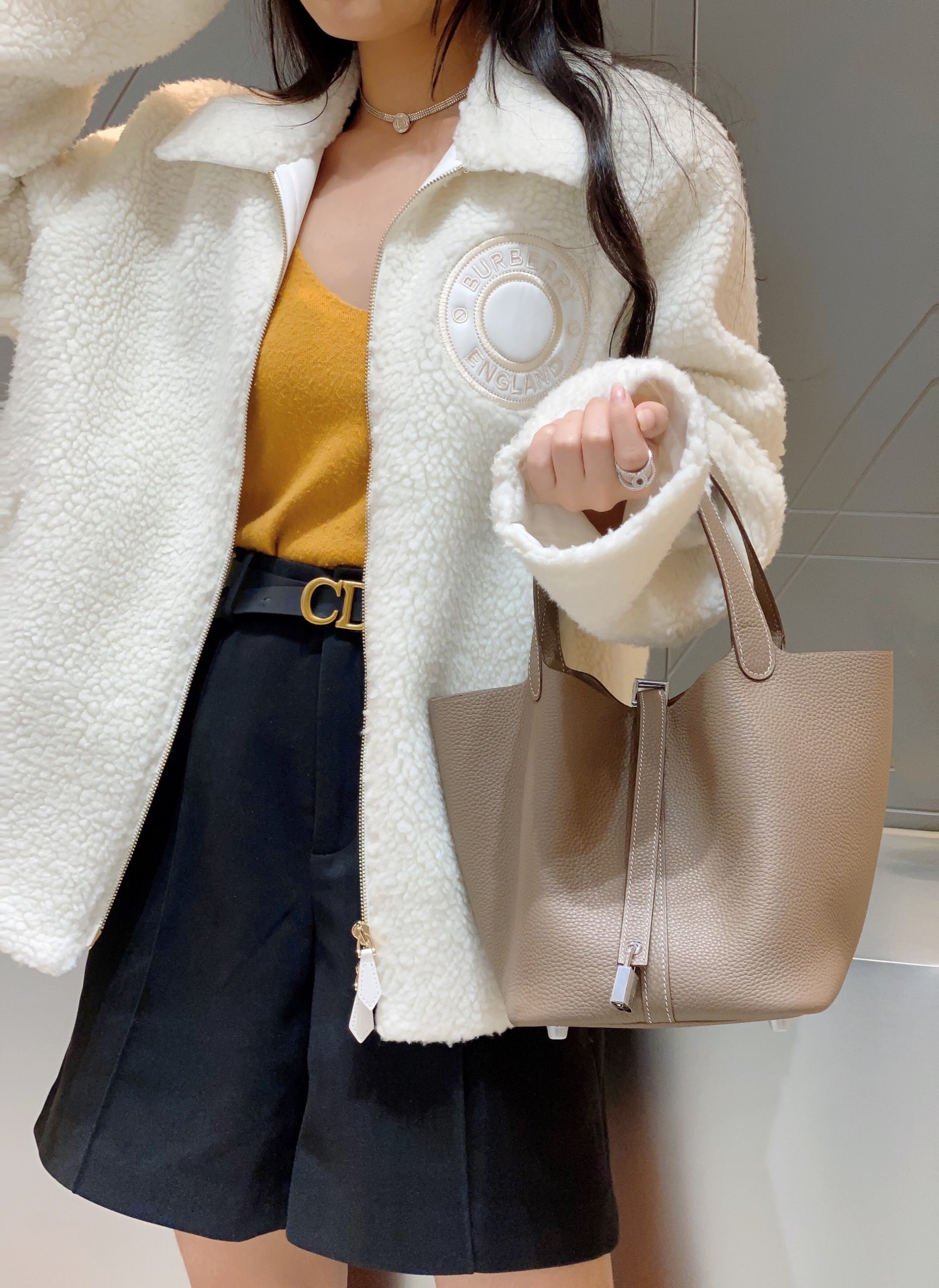 Hermès Luxury Designer Handbag Shoulder Crossbody Bag crafted in premium 6