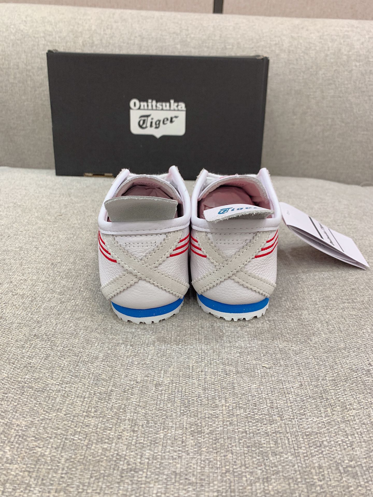 New Onitsuka Tiger Recreational Sneakers for Couples, Age 36-44, with Negative Impact - 图片 8