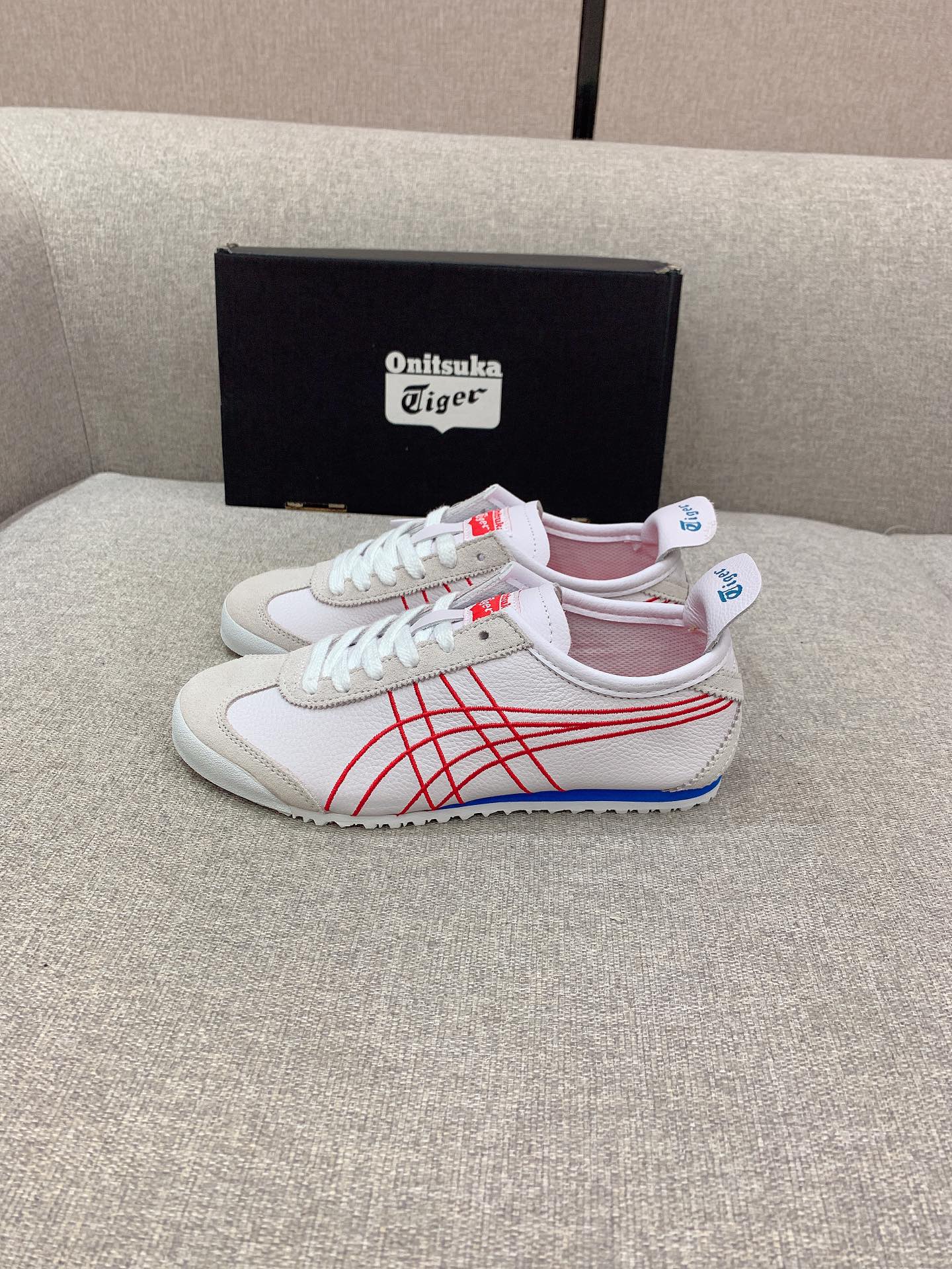 New Onitsuka Tiger Recreational Sneakers for Couples, Age 36-44, with Negative Impact - 图片 3