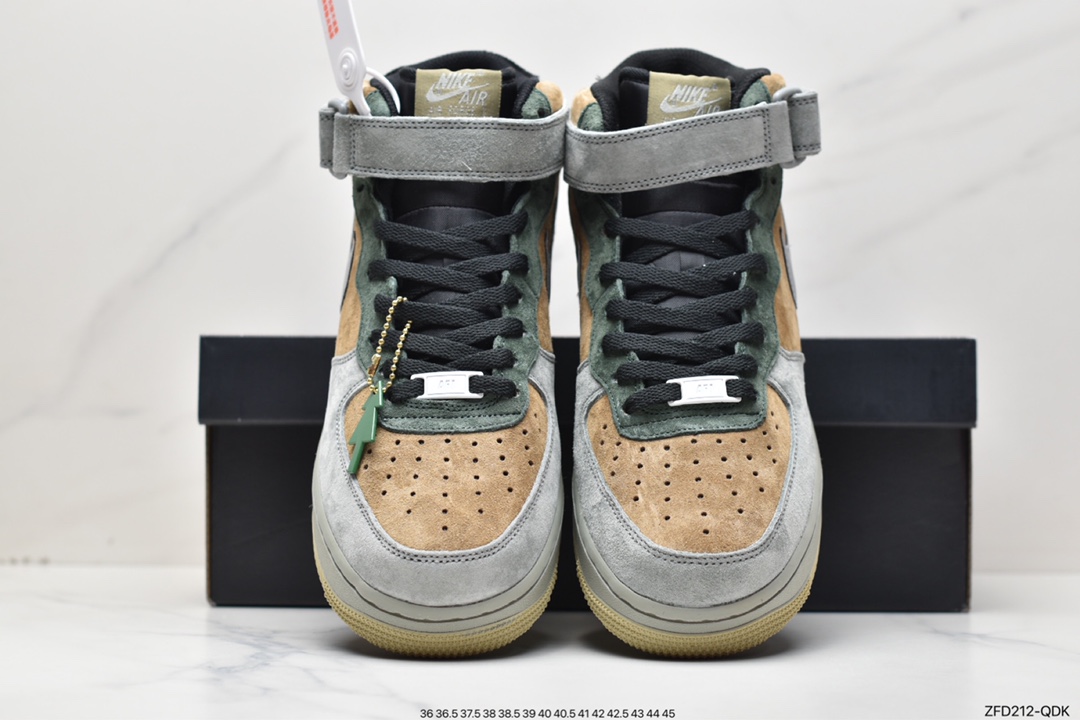 280 Nike Air Force 1 ’07 “Christmas” 空军一号中帮CQ5059-118