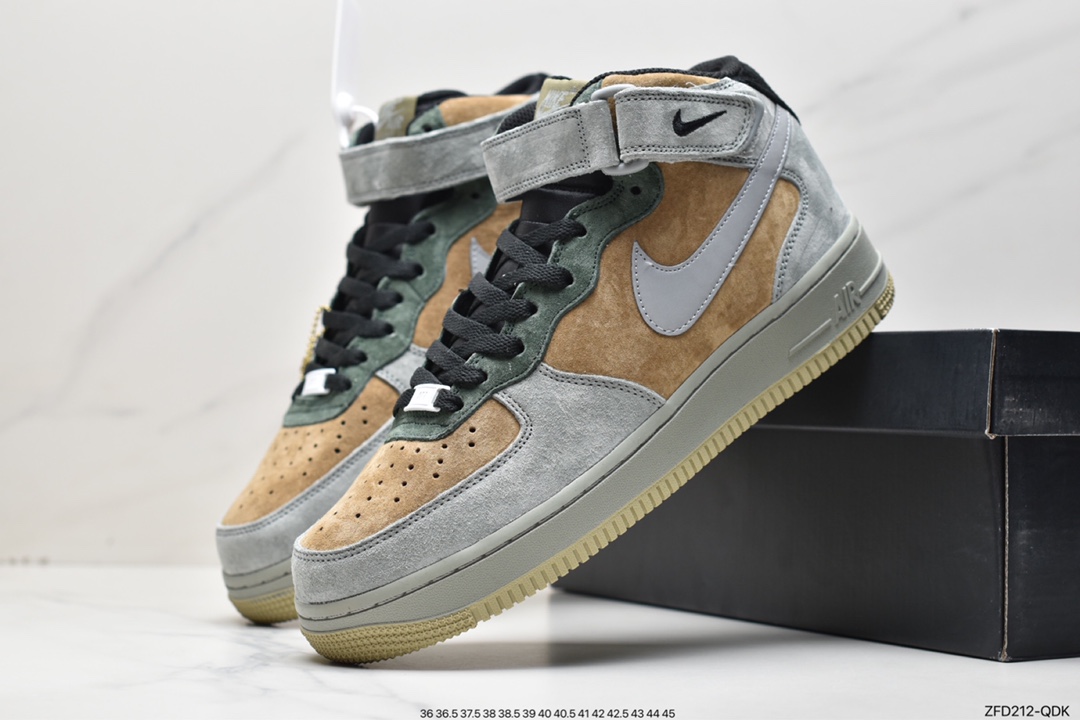 280 Nike Air Force 1 ’07 “Christmas” 空军一号中帮CQ5059-118