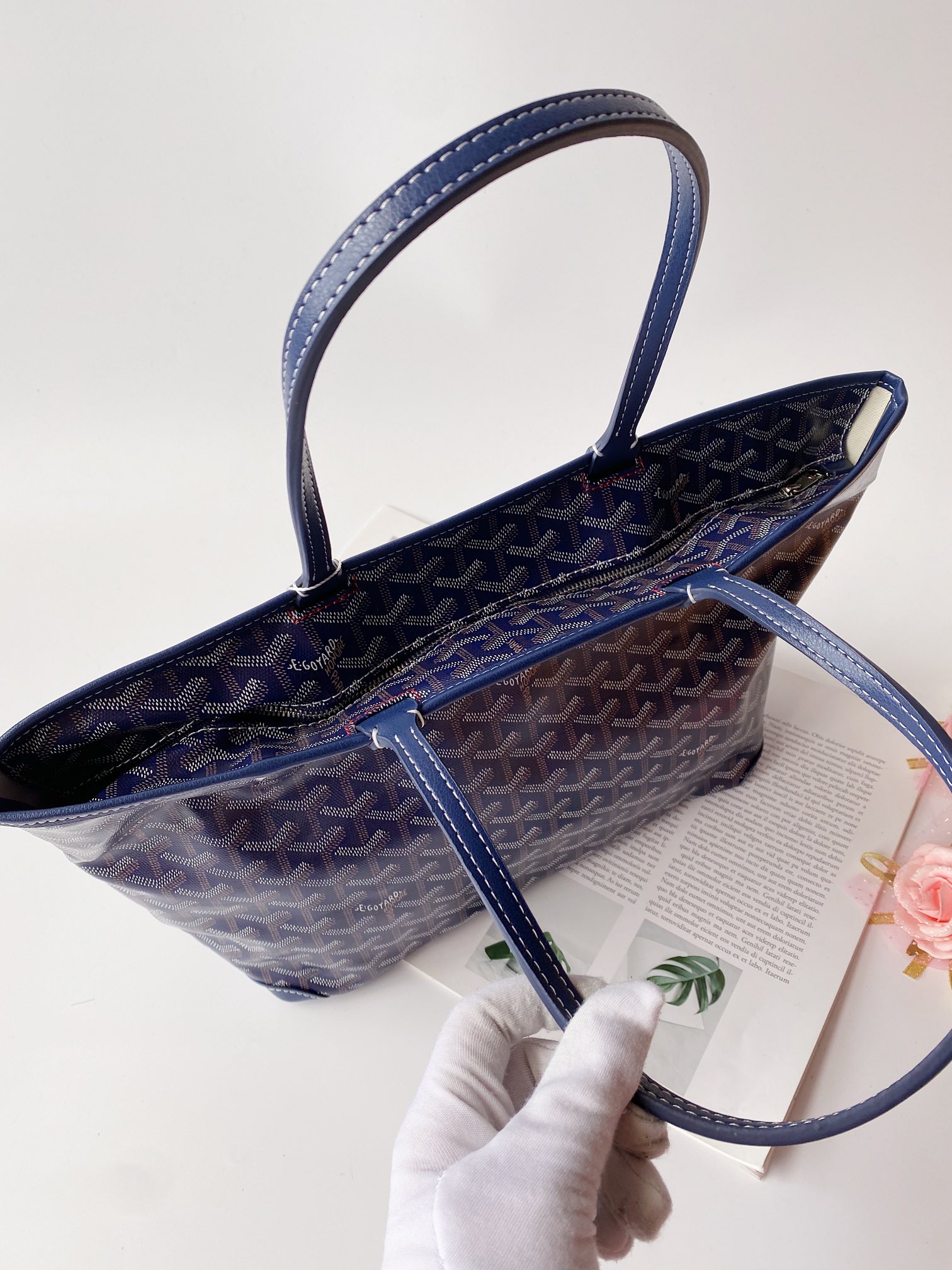 ❤️❤️❤️【GUCCI古驰】Artois 购物袋/小号拉链款 Goyard Artois极致简洁又不失