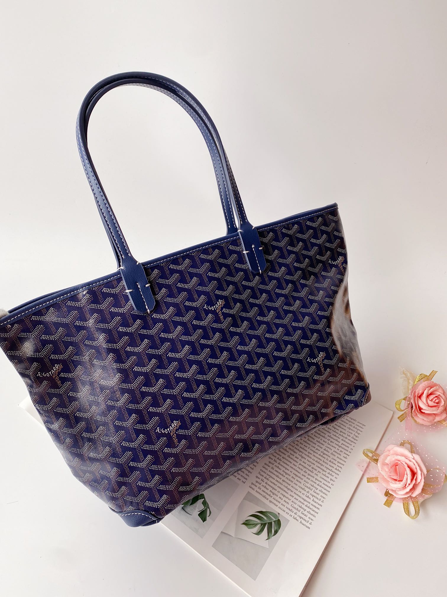 ❤️❤️❤️【GUCCI古驰】Artois 购物袋/小号拉链款 Goyard Artois极致简洁又不失