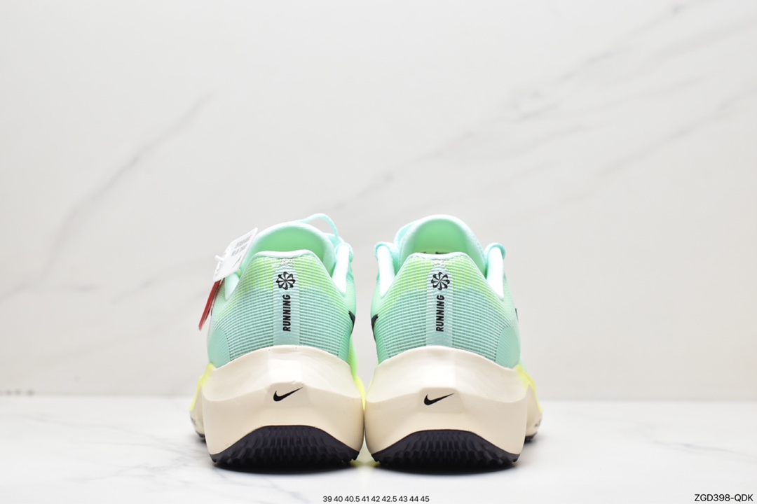 290 纯原Nk Zoom Fly 5超轻跑步鞋 REACT 泡棉搭配碳纤维板 DM8968-300