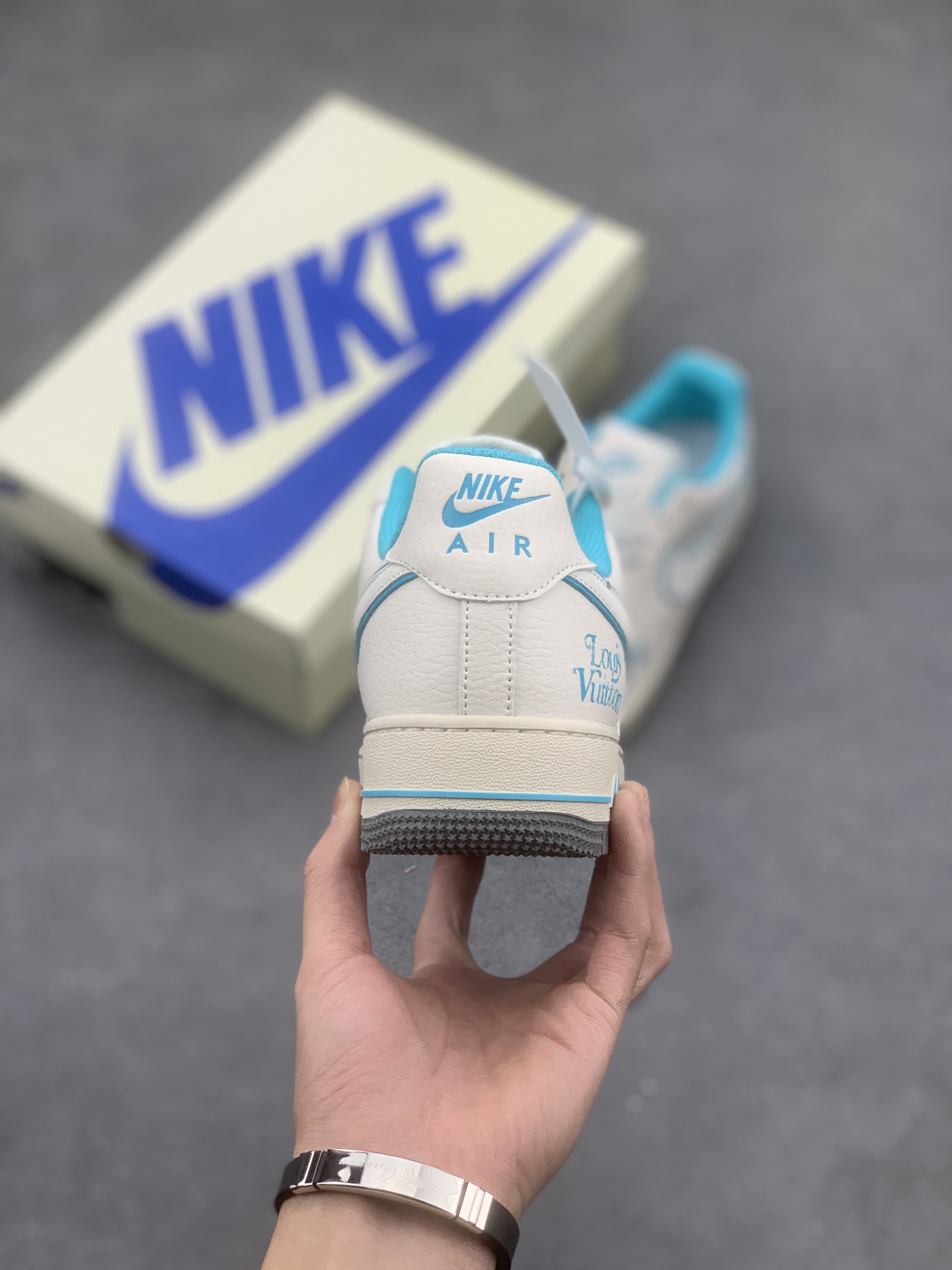 Nike Air Force 1 '07 Low Louis Vuitton Collab Ice Blue Sneakers 5 i1670090452 5157 3