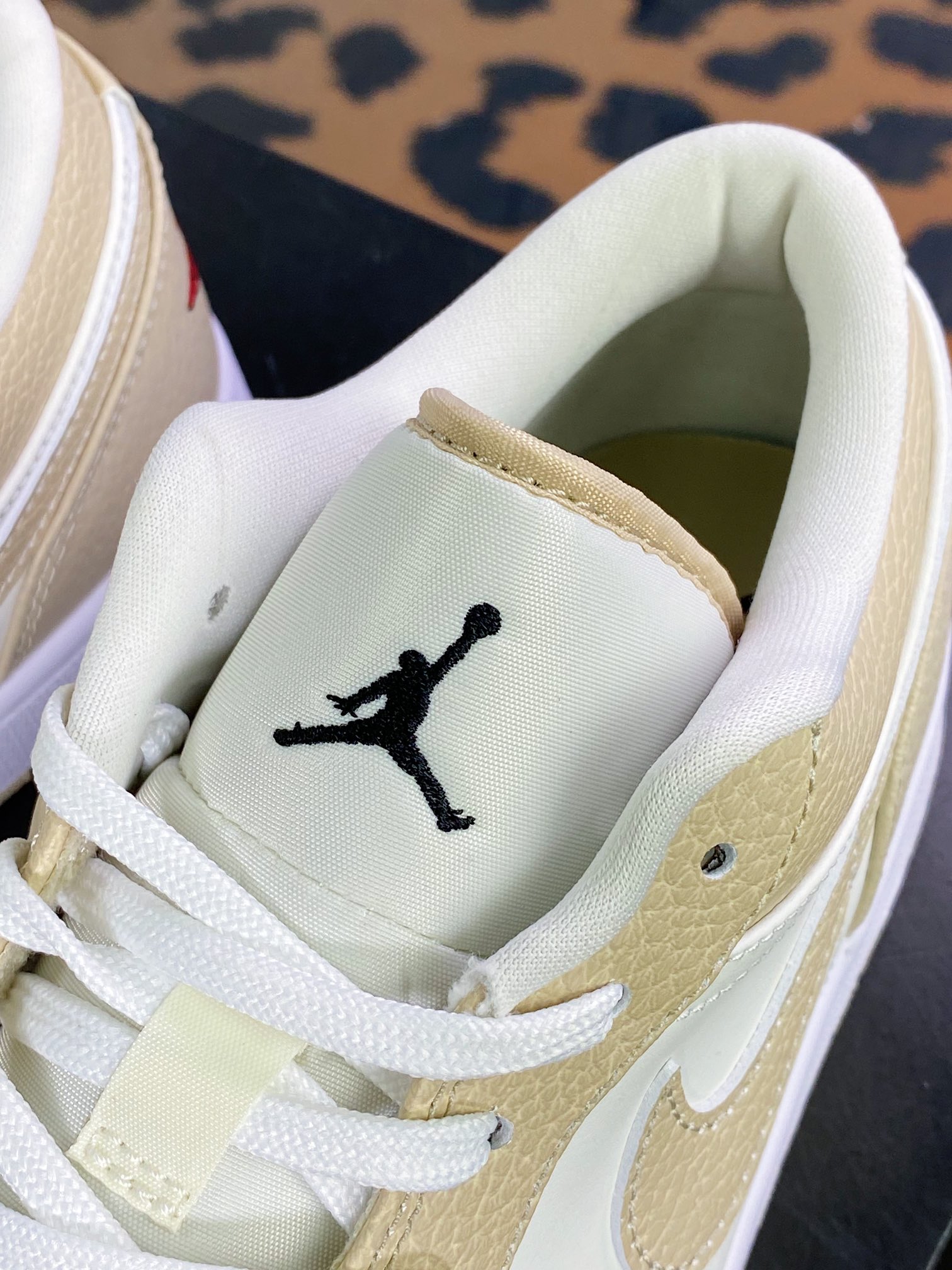 220 Air Jordan 1 Low SE"Heavy Tan Leather"AJ1乔丹一代低帮FB7168-121