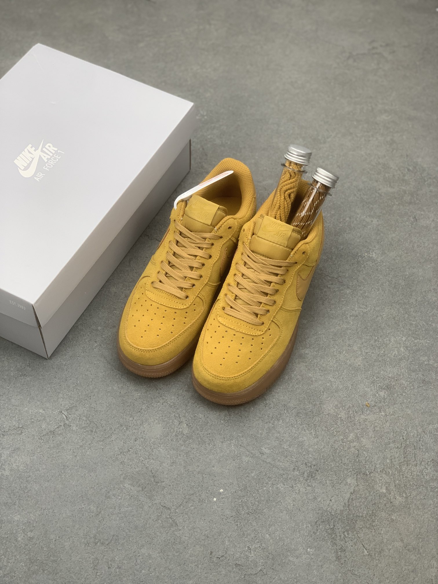 Nike Air Force 1 Low '07 Wheat/Flax: Classic Style, Premium Comfort Sneakers 9 i1670144782 8070 7