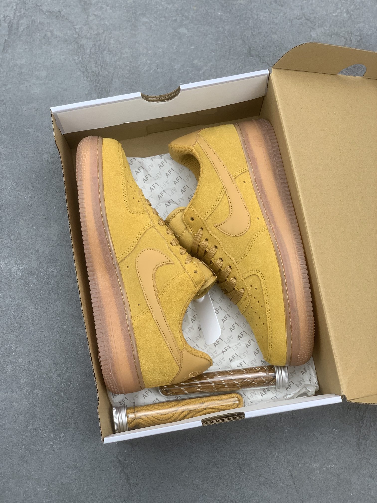 Nike Air Force 1 Low '07 Wheat/Flax: Classic Style, Premium Comfort Sneakers 10 i1670144782 9172 8