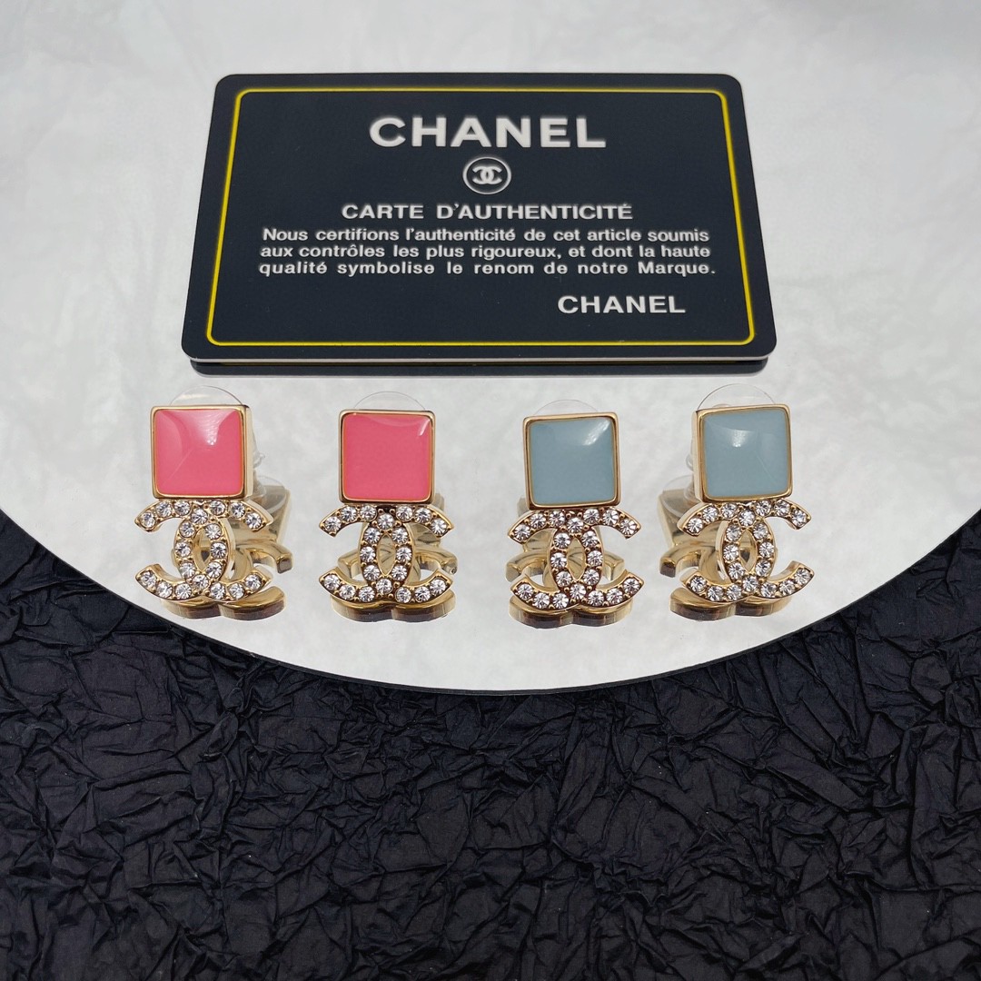 Chanel香奈儿中古耳钉小香家的款