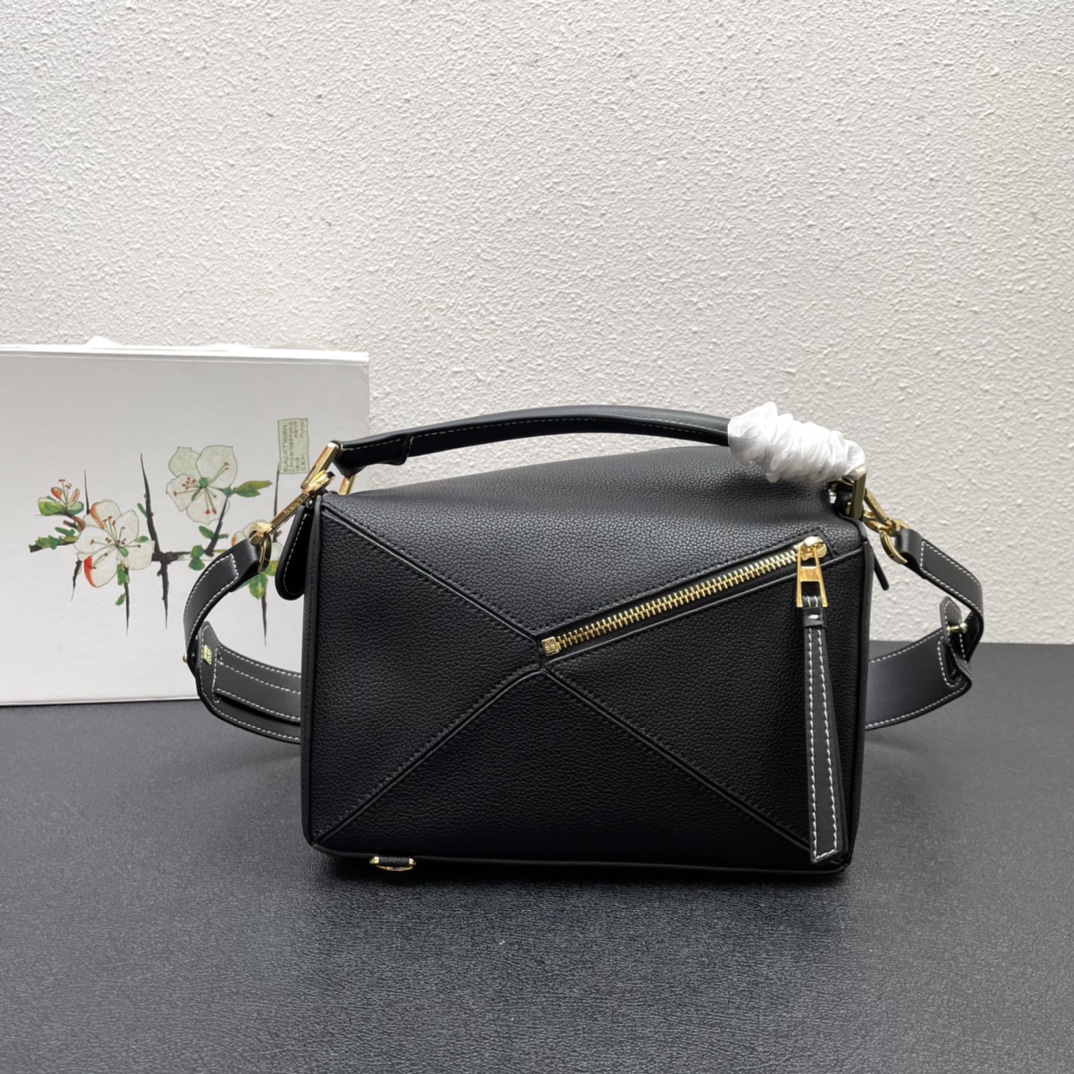 [Loewe Women