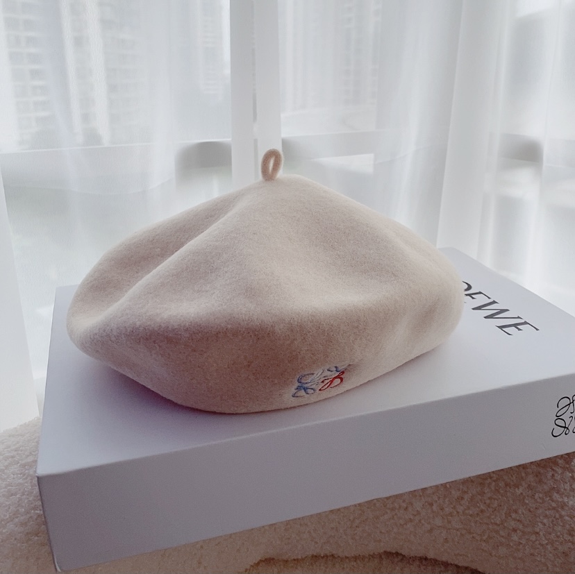 Loewe Hats Berets Wool Fall/Winter Collection
