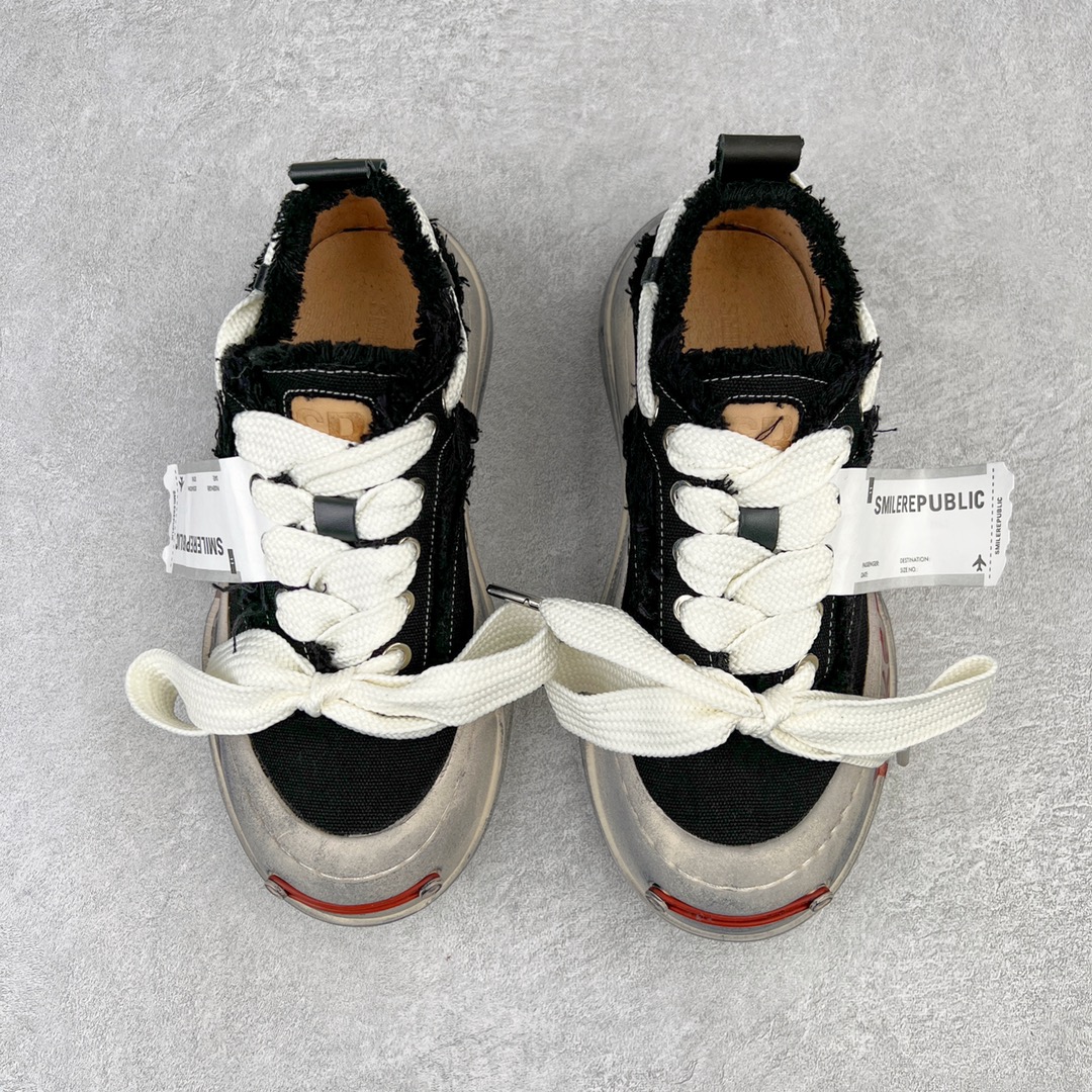 图片[2]-＃开春福利 SMILEREPUBLIC檀健次同款经典新款起司猫低帮开口笑厚底帆布鞋 新晋街头鞋履品牌SMILEREPUBLIC Canvas 系列 以 SMILE 为灵感来源 捕捉潮流 主打柔软的帆布设计 有裁切的羊毛流苏与独特编织技艺 超软水染牛皮内里 注塑成型鞋垫 4cm厘米外增高效果橡胶鞋底 尺码：35 36 37 38 39 40 41 42 43 44-选品中心