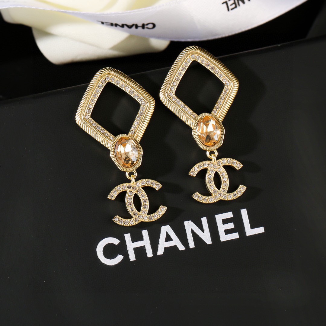 Chanel Gioielleria Orecchino Giallo Ottone