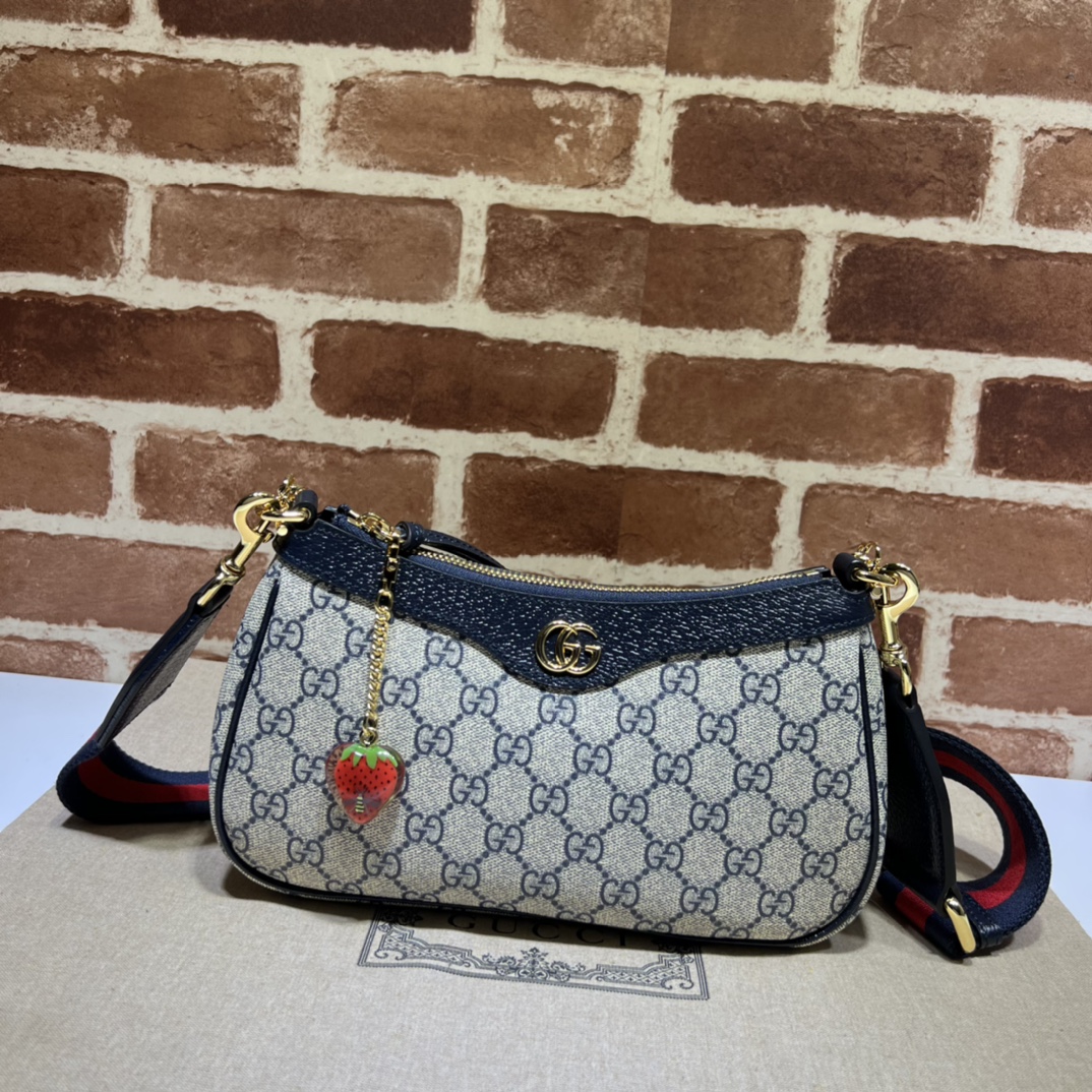 NO:199425,The quality of the counter, top-quality original goods, real-life photos!  Model number 735132 blue pvc/blue pig pattern ~ size width 25x height 15.5x side width 6cm, shipped. Buy, GUCCI [original leather], gucci19860909专柜品质,顶级原单货,实物实拍！款号735132蓝pvc/蓝猪纹～尺寸宽25x高15.5x侧宽6cm,出货了.批,GUCCI【原厂皮】,gucci,Bag