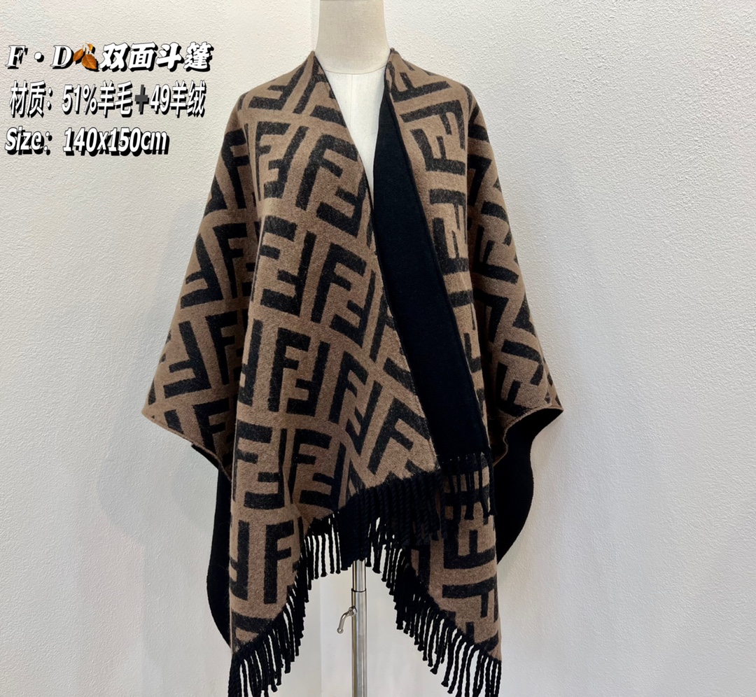 FENDI芬迪大号FF图案双面斗篷FXX715