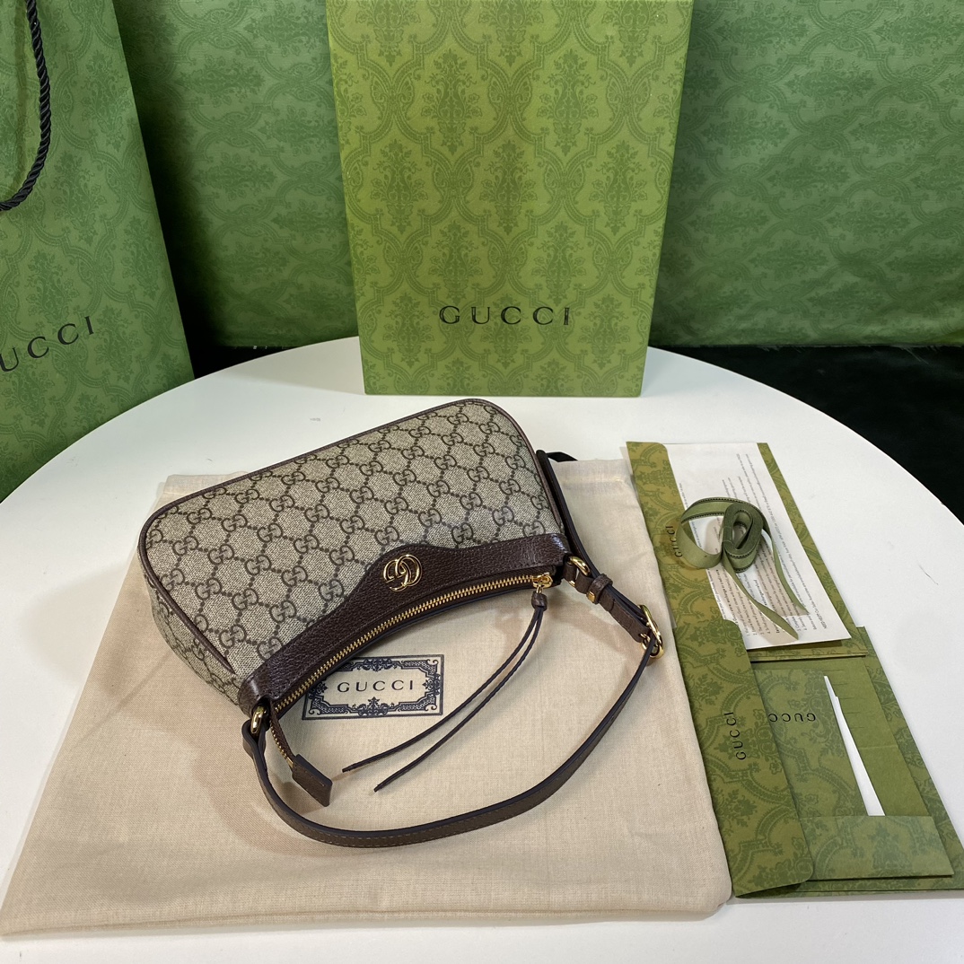 Gucci 735145 Beige Ebony GG Supreme with brown leather trim W25xH15xD6 5cm shoulder everyday