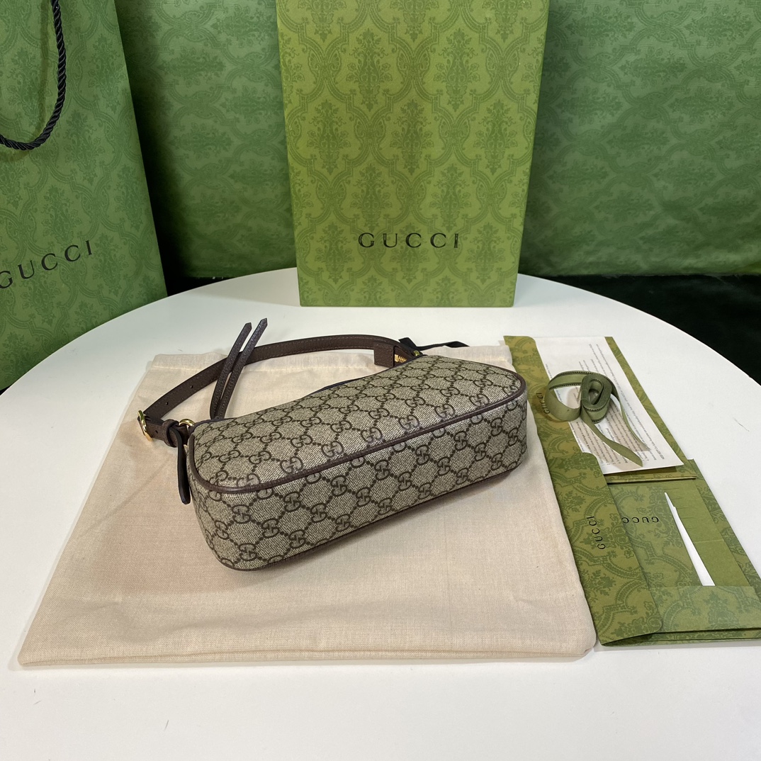 Gucci 735145 Beige Ebony GG Supreme with brown leather trim W25xH15xD6 5cm shoulder everyday
