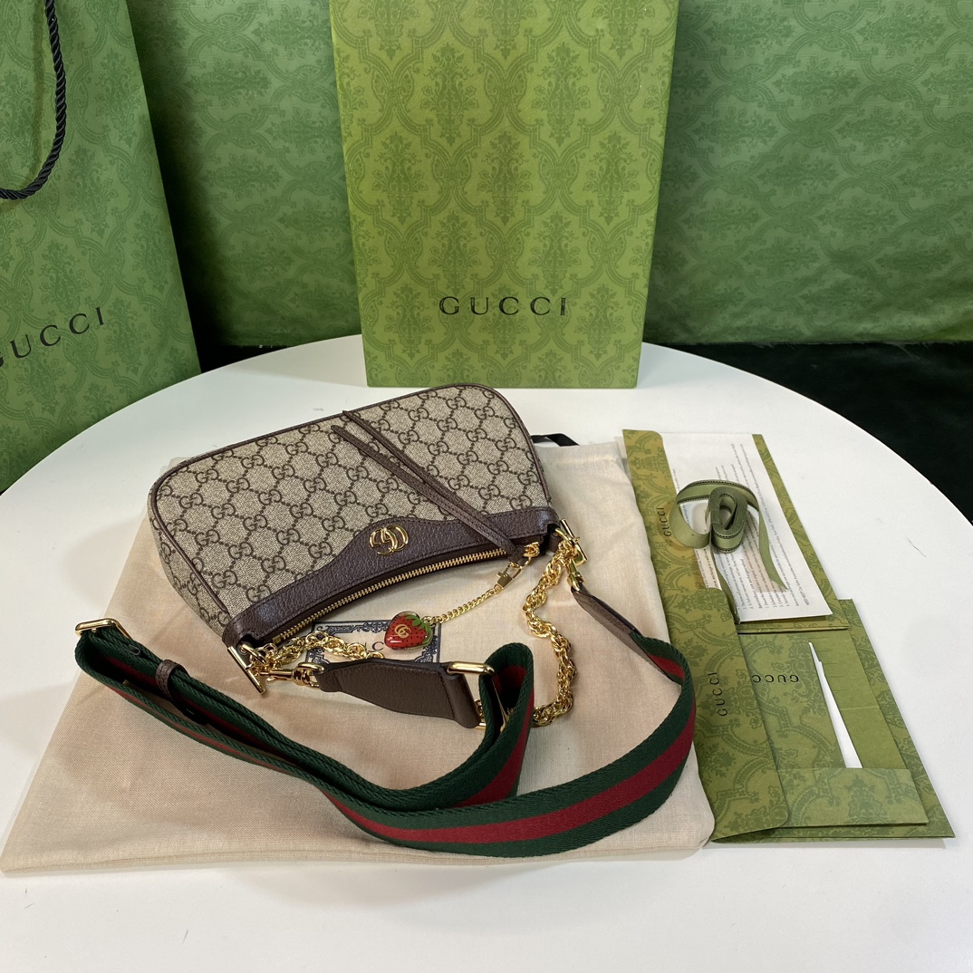 Gucci 735132 Beige Ebony GG Supreme 25x15 5x6cm shoulder everyday