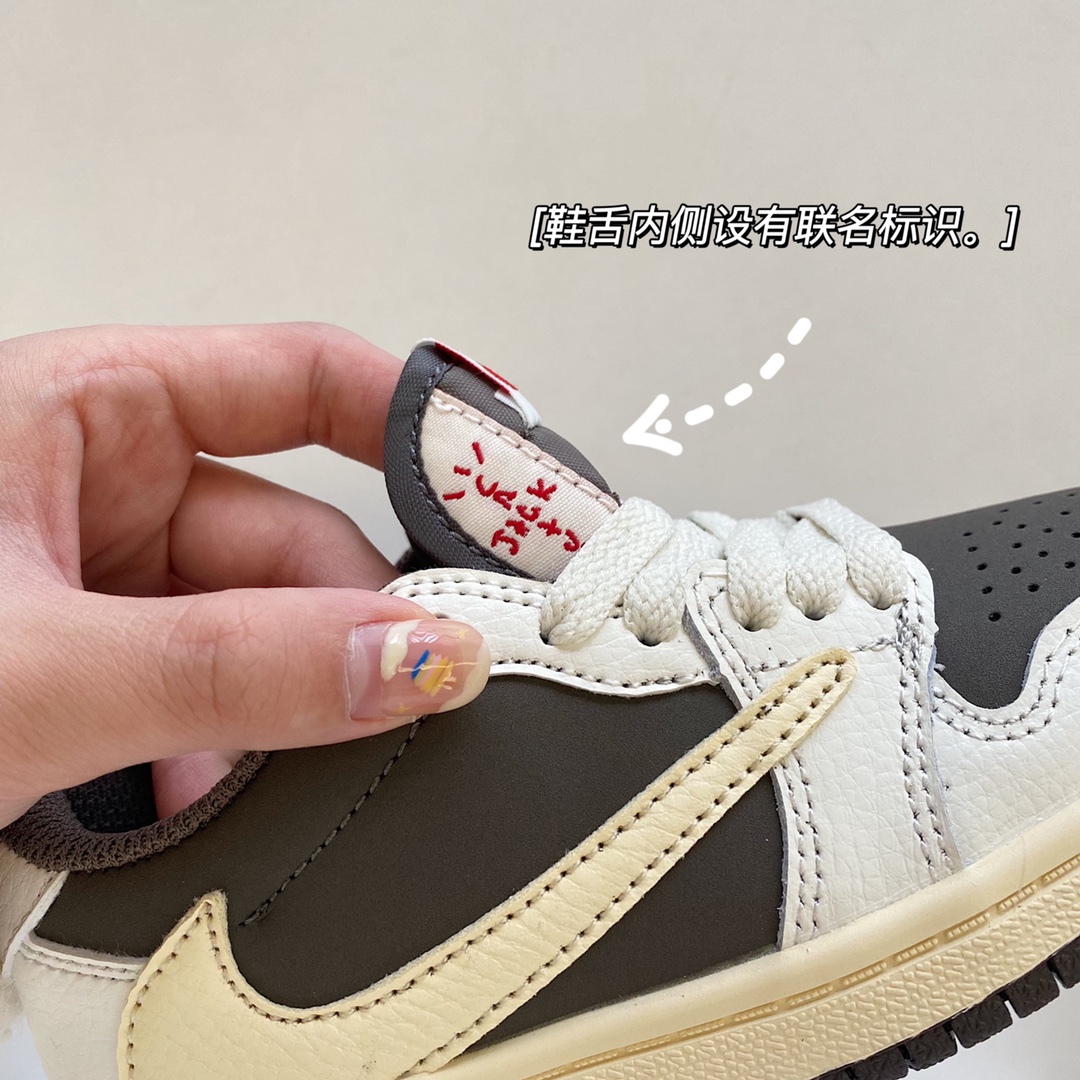 图片[8]-💰 【细节九宫格TS联名颜值真的超高！ 泛黄的倒钩Swoosh和中底也很有复古的味道，上脚超好看！很有TS风格！后跟处经典笑脸涂鸦联名标志也是超级帅气！附赠两双鞋带让穿搭更加的多样化！-选品中心