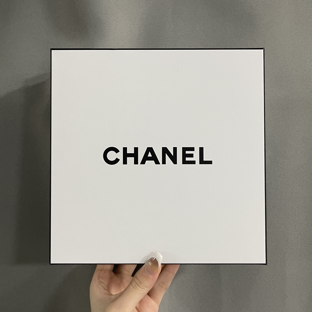Chanel Hand Cream Trio Set, presented in the iconic pebble design and - Comprehensive