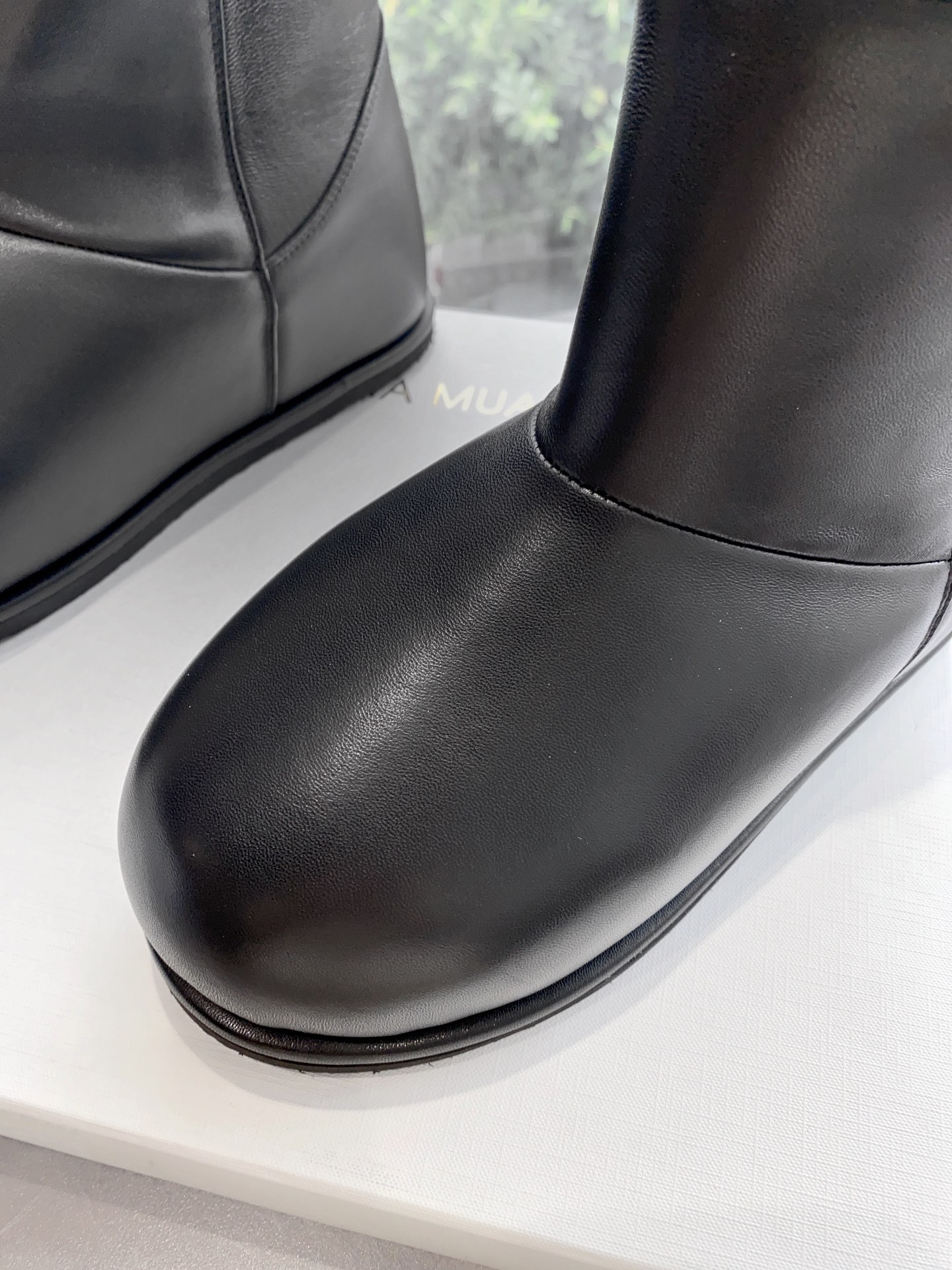 “Top-level Amina Muaddi: Extremely Hot, Super-High Heels on Instagram” - 图片 5