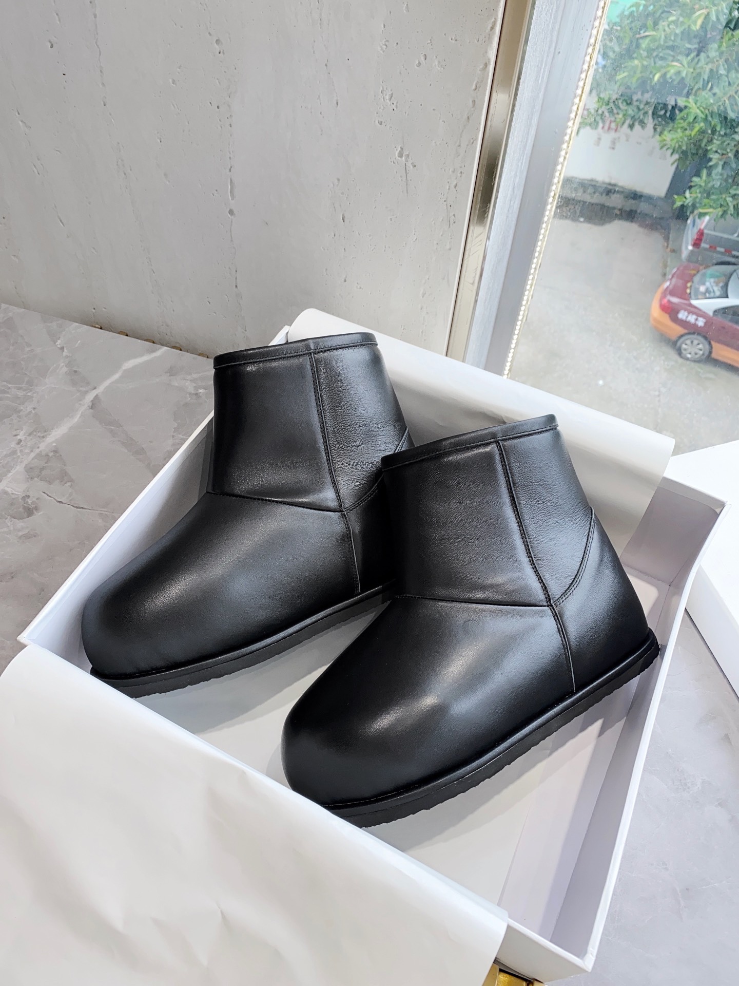 “Top-level Amina Muaddi: Extremely Hot, Super-High Heels on Instagram” - 图片 7