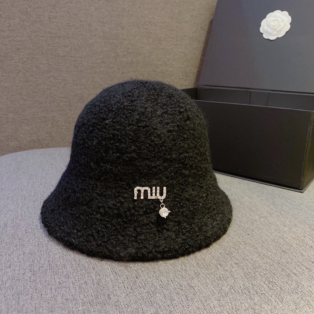 MiuMiu Hats Bucket Hat Straw Hat Lambswool Fall/Winter Collection