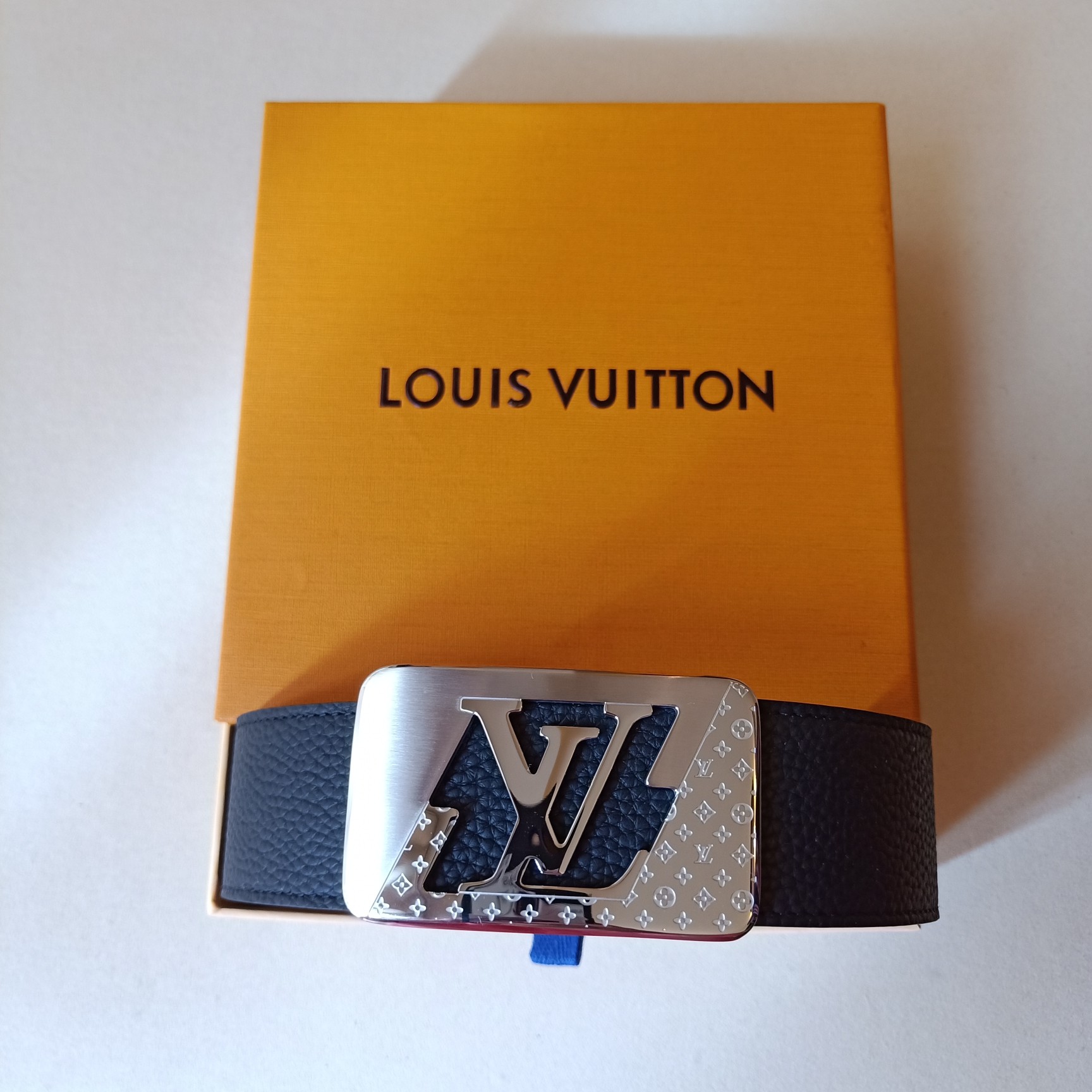 品牌:LV尺寸:带宽38mm正品尺寸