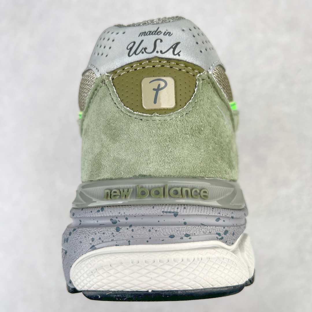 图片[8]-＃K版纯原福利 New Balance M990PP3 新百伦NB990V3 浅橄榄绿 第三代总统复古慢跑鞋 正确3M反光细节 原楦原纸版开发 正确6层组合底模精密开发 搭载全新碳素中底 后跟透明TPU水晶装饰条稳固 沿用了引以为傲的跑鞋手工技艺 采用猪皮绒面并包裹局部透气网面的鞋身设计 菱网鞋舌上刻有New Balance USA 鞋面依旧身着经典的大热之灰 彰显了其高端的品质身份 尺码：36 37 37.5 38 38.5 39 40 40.5 41.5 42 42.5 43 44 45-选品中心