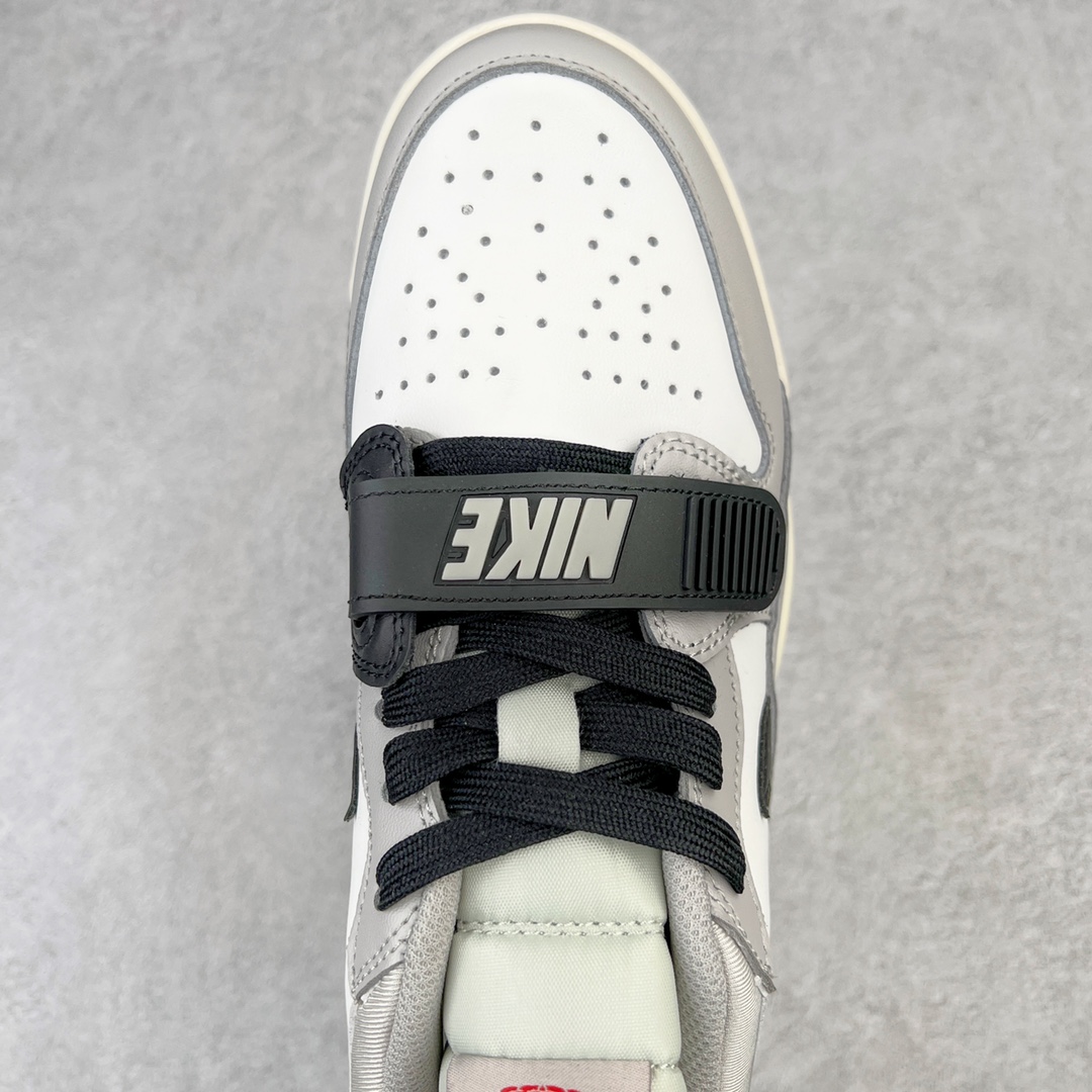 图片[4]-💰220 ＃KZ神版 Air Jordan Legacy AJ312 Low 低帮复古篮球鞋 白灰 CD7069-101 市场最强独一档产物 全套原纸板楦头开发 原厂大底磨具加持立体防滑纹理 原档数据后跟TPU子母扣魔术贴 原装可视Air Sole气垫 原汁原味最完美的312代版型 唯一正确鞋头趴度弧度高度鞋身腰线 进口港宝加持 后跟自然饱满 全鞋荧光划线卡点 追求极致完美 每一双都是工艺品 多重QC质检 超越公司货的品控标准 实实在在的免检产品 鞋身采用了皮革材质打造 横跨鞋面的魔术贴十分吸睛 侧面的Swoosh Logo的一部分被鞋面遮挡了一部分 颇具玩味 魔术贴上标有NK标识 而鞋舌上是Jordan的经典红色飞翼Logo 后跟和鞋底均采用了AJ3的设计 后跟上同样也使用了经典的爆裂纹图案 SIZE：36 36.5 37.5 38 38.5 39 40 40.5 41 42 42.5 43 44 44.5 45 46 47.5 编码：by2936090-运动鞋