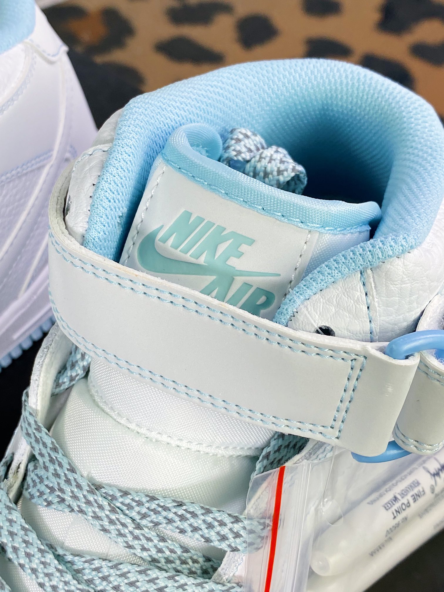 260 Air Force 1’07 Mid "White/Ice Blue"空军一号MK0619-255