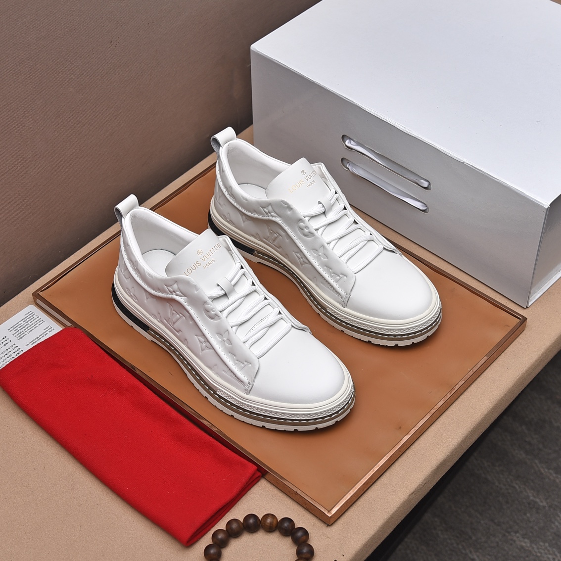 [LOUIS VUITTON] Louis Vuitton 2023 sitio web oficial sincronizado con los nuevos modelos de pasarela