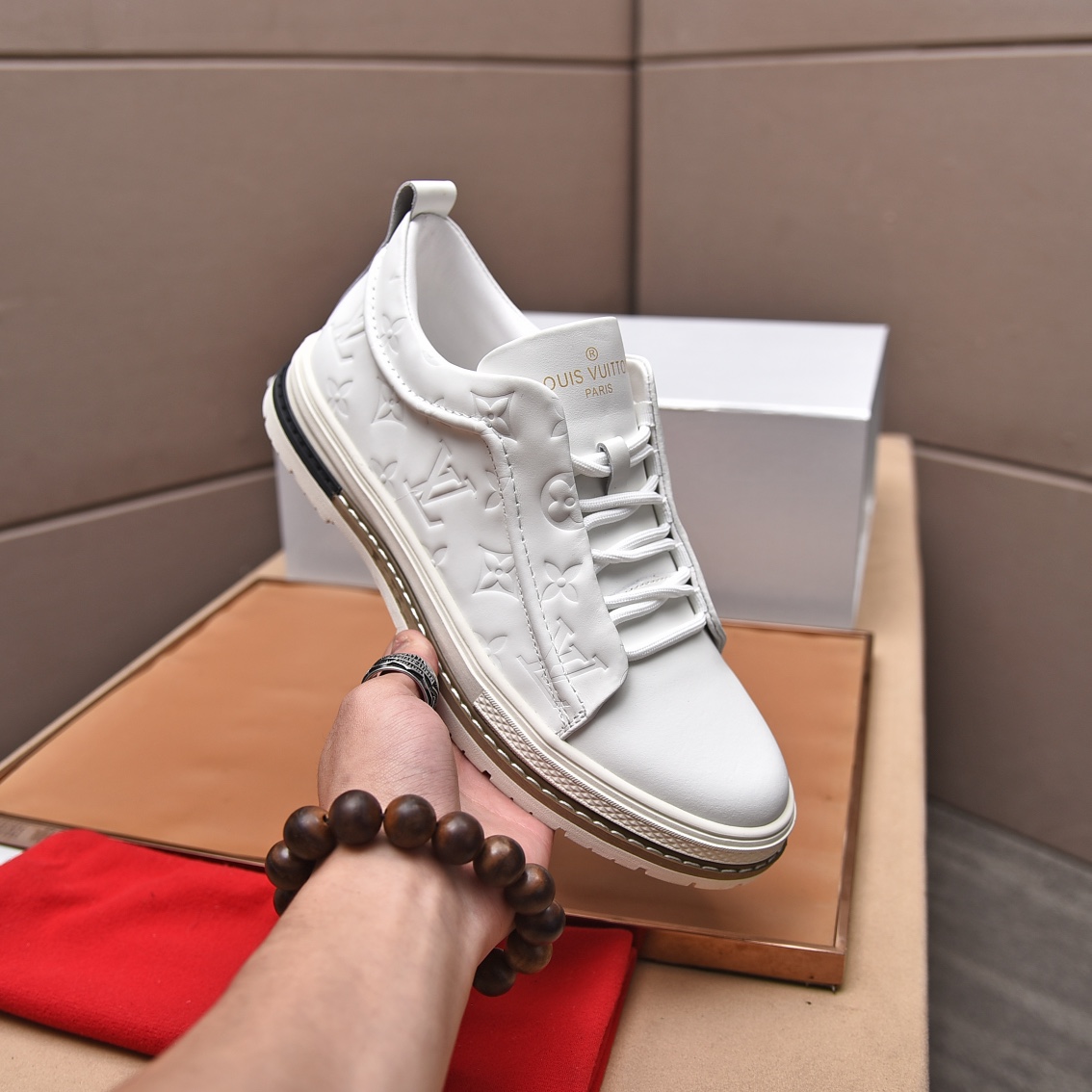 [LOUIS VUITTON] Louis Vuitton 2023 sitio web oficial sincronizado con los nuevos modelos de pasarela