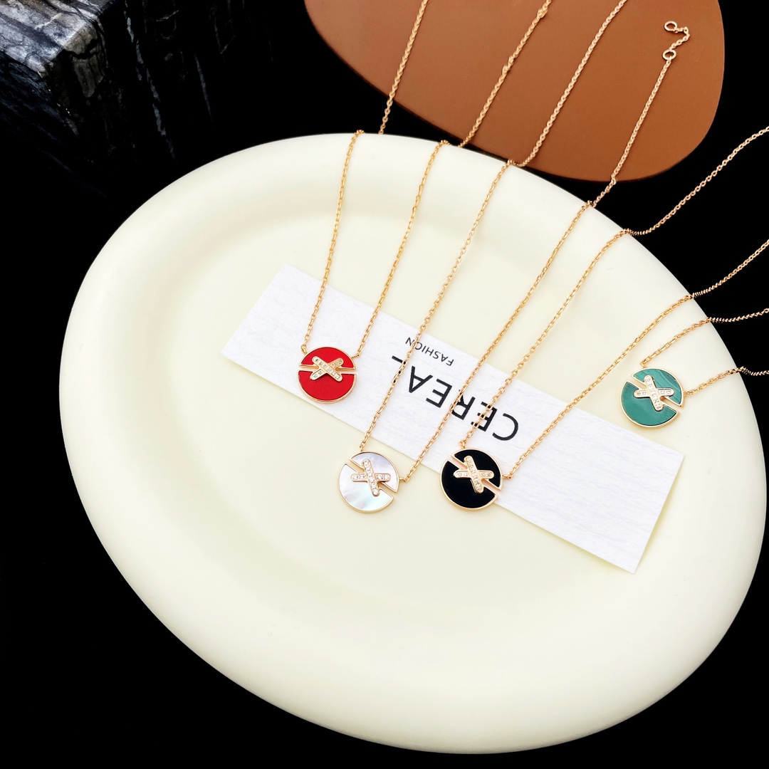 (黑色断货)
尚美 圆•缘 2020小号liens项链❤️
天然半宝石镶嵌明亮的切割钻连接在一起，上下半