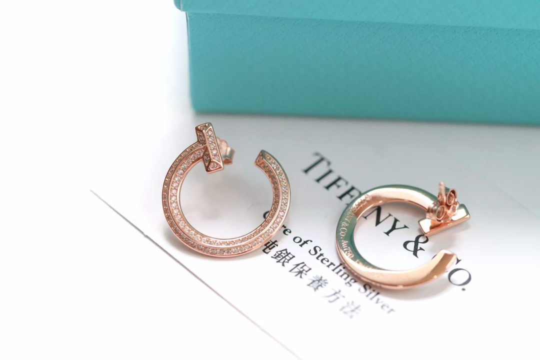 Tiffany & Co. Tiffany&Co.T1 系列满钻耳钉