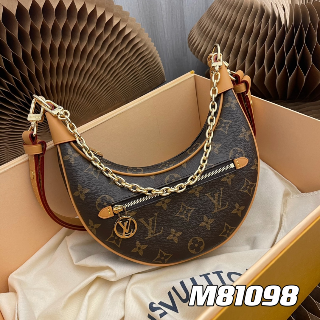 this crescent/half-moon curved bag offers a smooth zip closure for - Bag