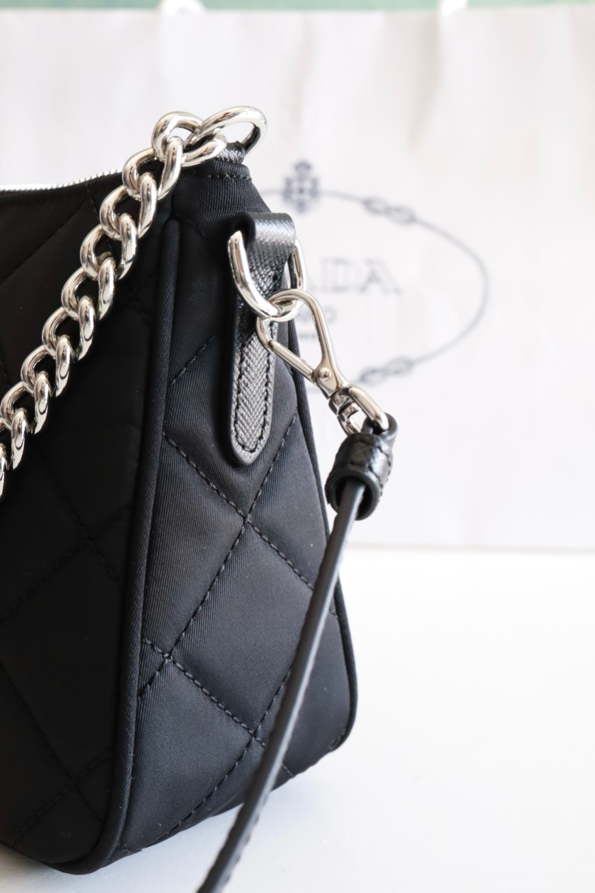 프라다 리에디션 1BH026 가방 Prada Bag 썸네일 이미지