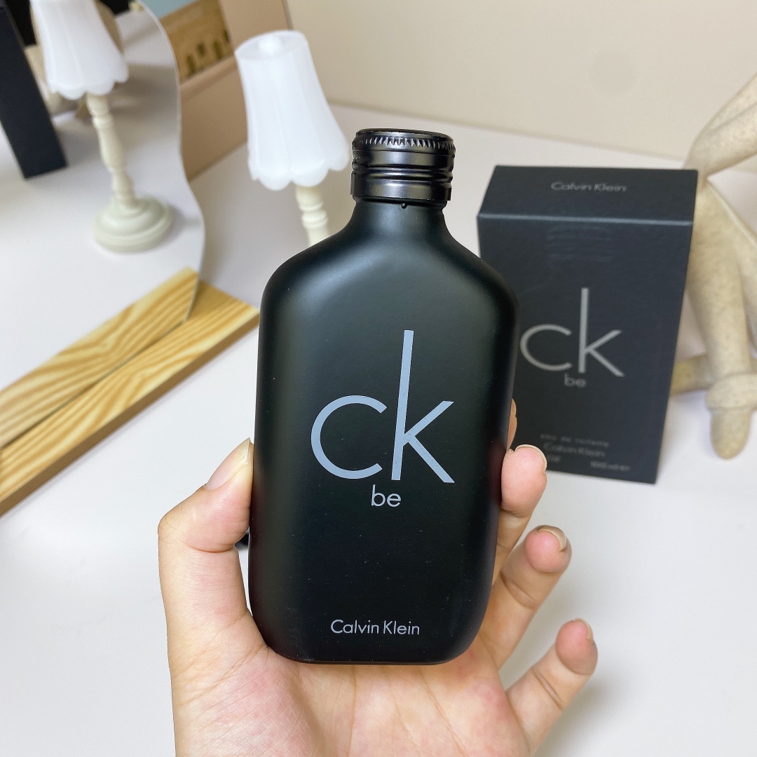 路易威登 Louis Vuitton 高定典藏传世高定调香工坊典藏香氛香水 #2F385CF4 2