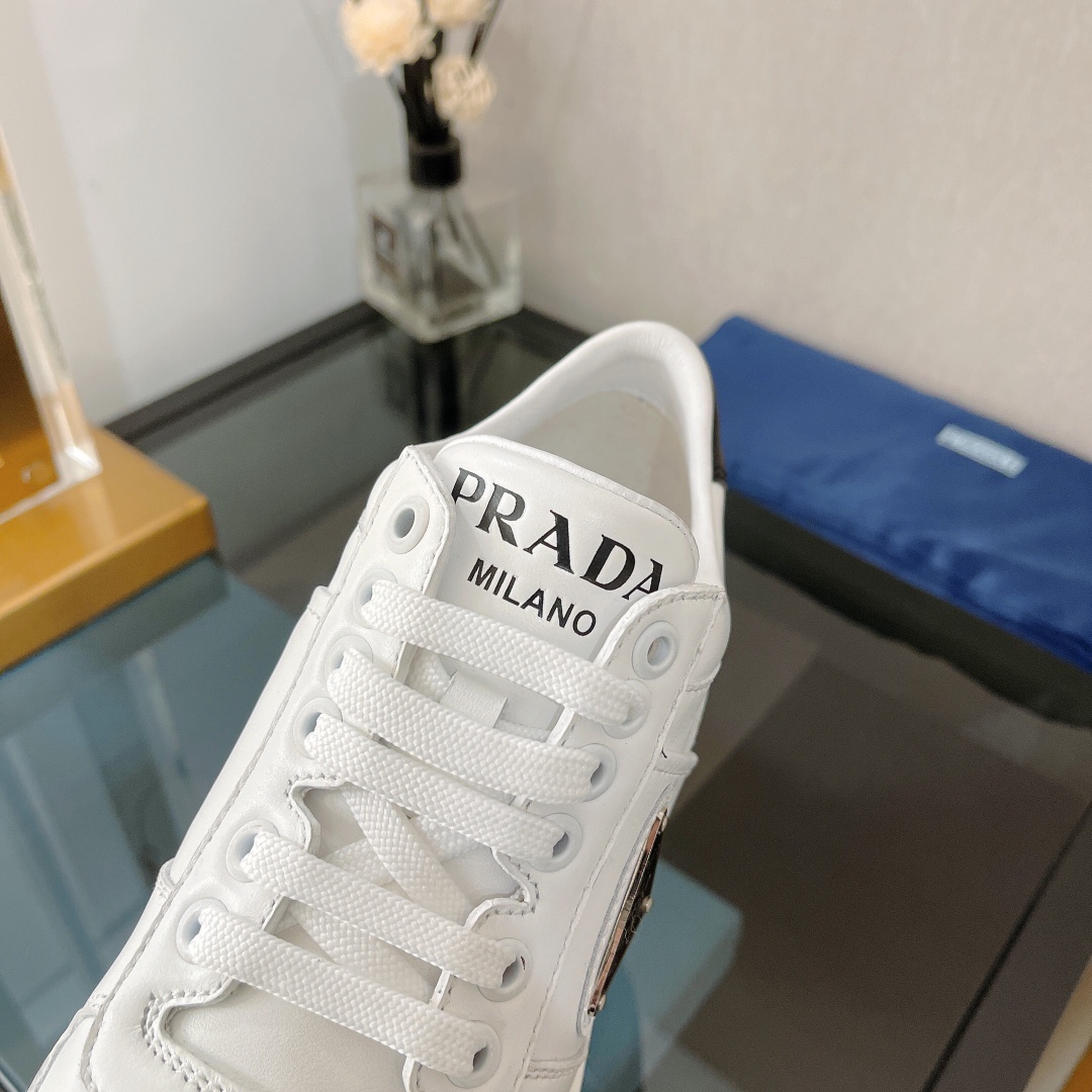 -Prad*高跟系带休闲鞋这款高跟系