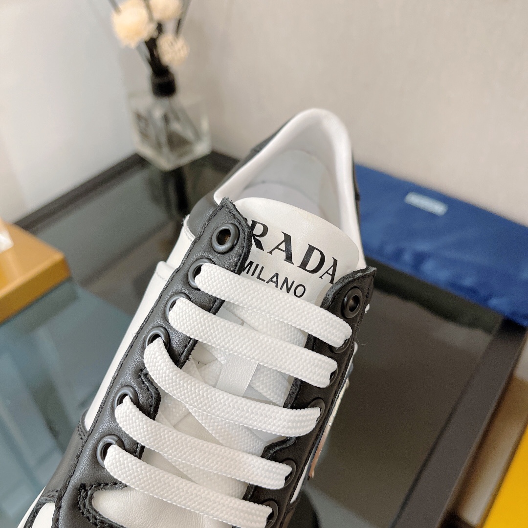 -Prad*高跟系带休闲鞋这款高跟系